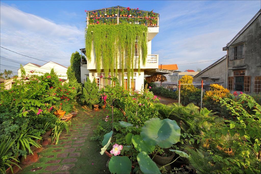 Skybird Homestay *